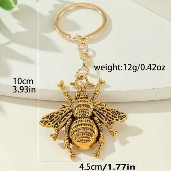 Golden Bee Keychain - Picture 2 of 4
